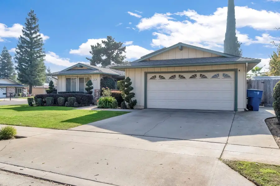 231 W Paul, Fresno, CA 93704 - #3