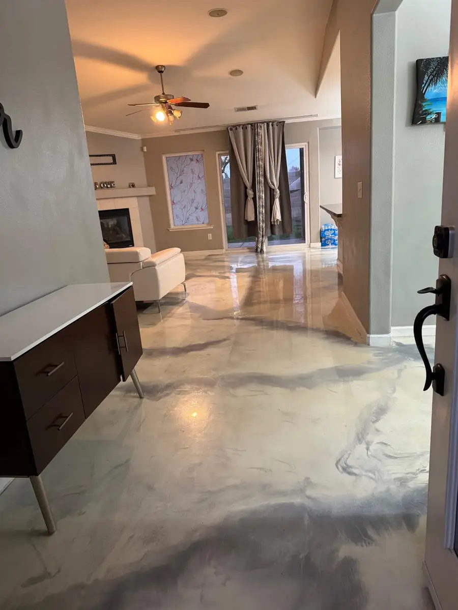 5626 W Carmen Avenue, Fresno, CA 93722 - Image #2