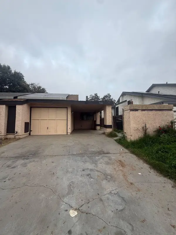 1644 N Tipton Street, Visalia, CA 93292