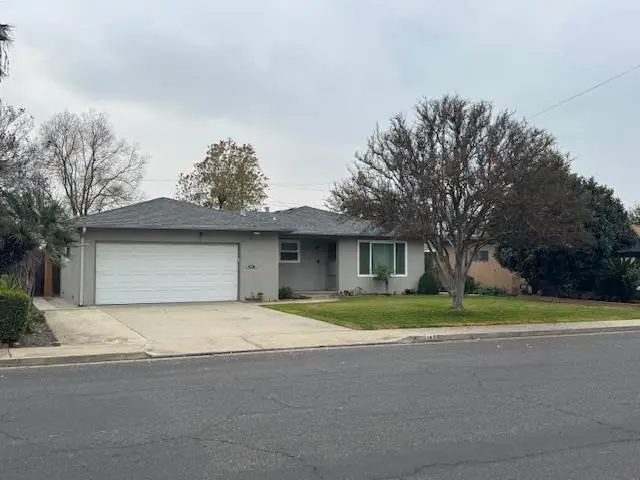 1498 E Bolinger Way, Dinuba, CA 93618 - #1