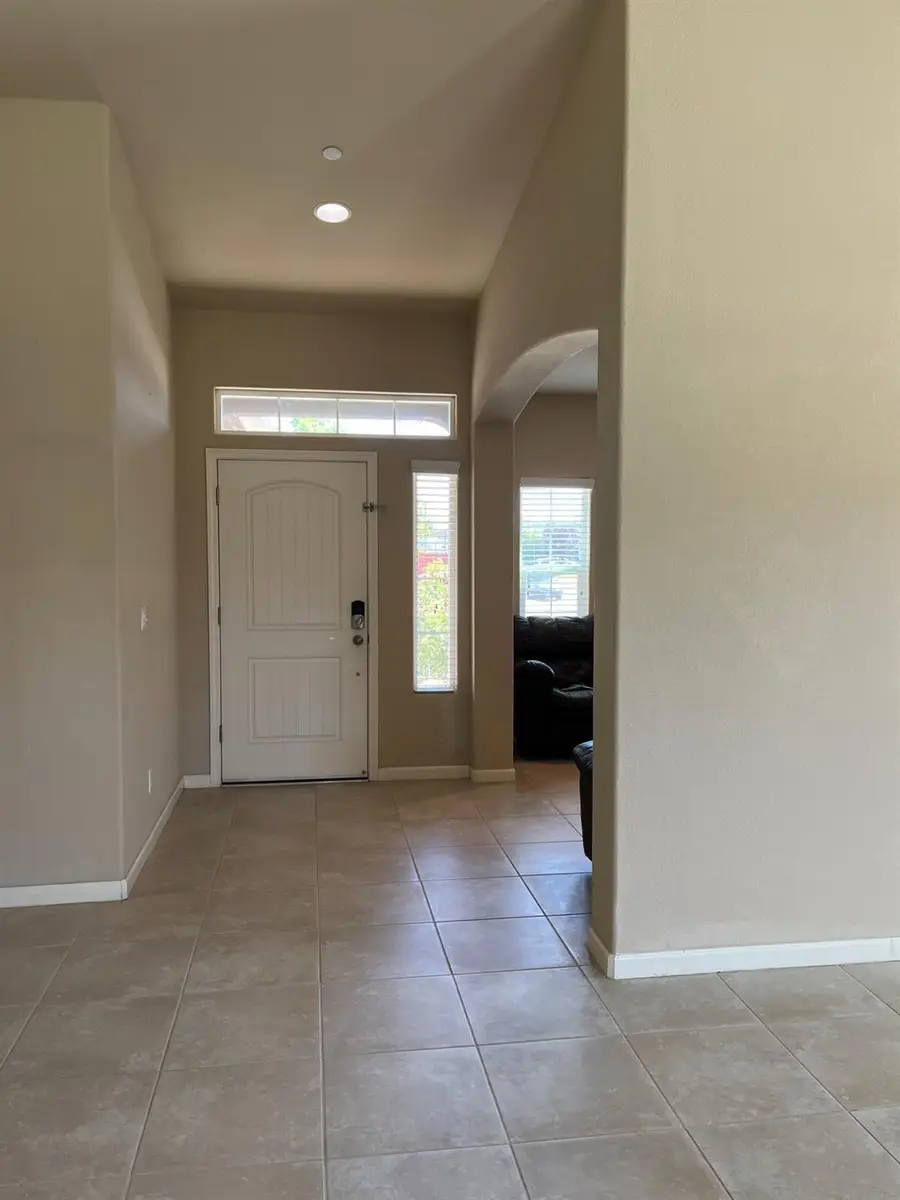 5428 W Brown Avenue, Fresno, CA 93722 - Image #2