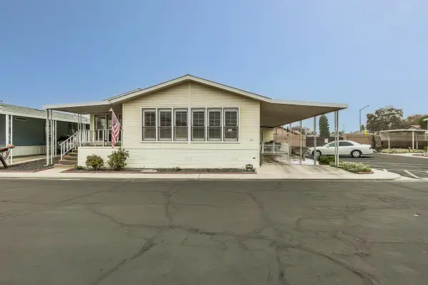 1551 6th Avenue Drive #121, Kingsburg, CA 93631