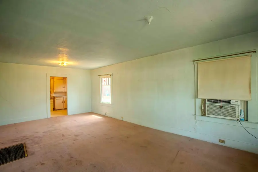 1007 E Michigan Avenue, Fresno, CA 93704 - #2