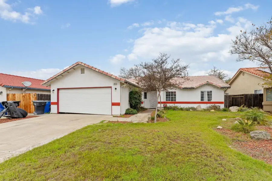 950 Cedarwood, Hanford, CA 93230 - Image #2