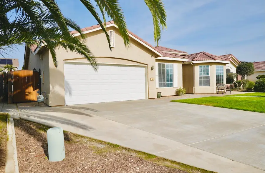 926 Northstar Drive, Hanford, CA 93230 - Image #3