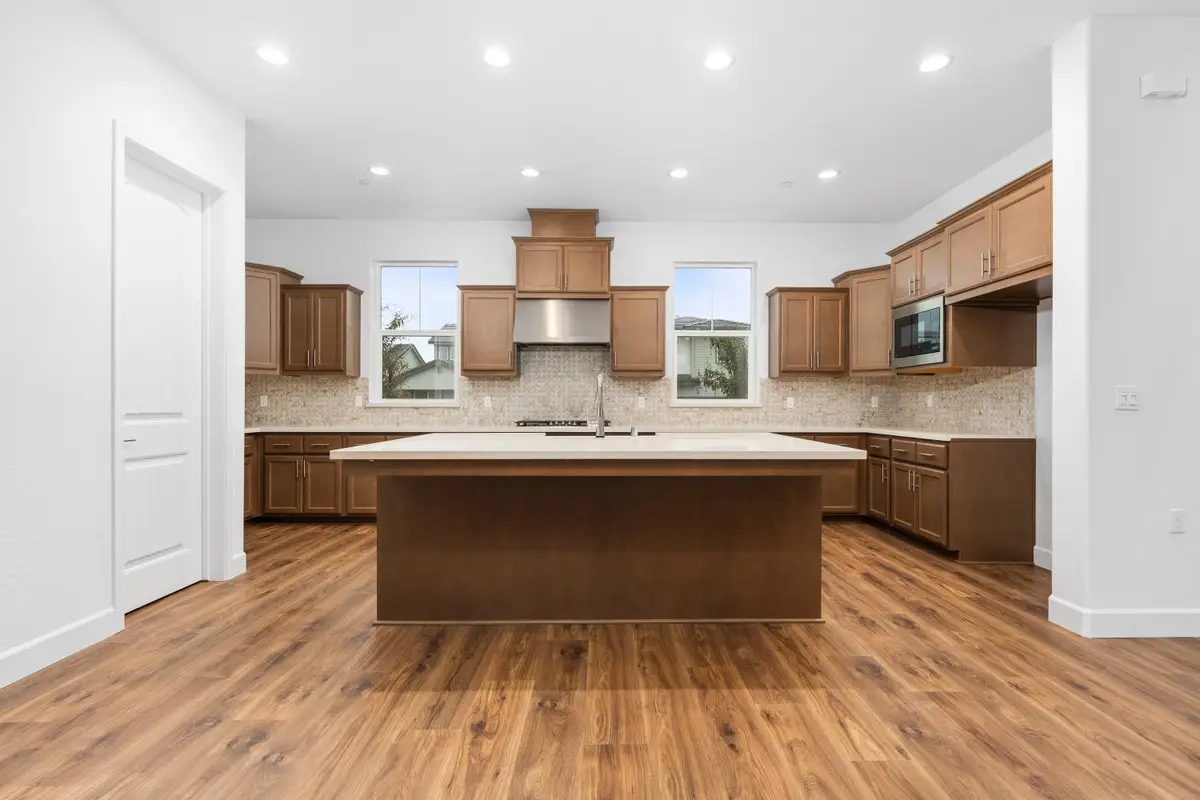 363 Peters Lane S, Madera, CA 93636 - Image #1