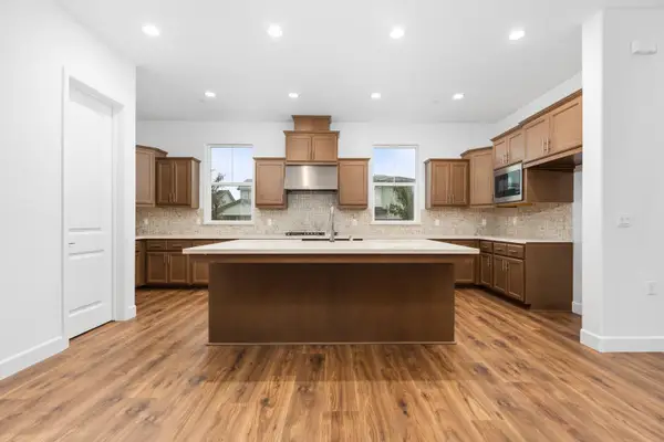 363 Peters Lane S, Madera, CA 93636