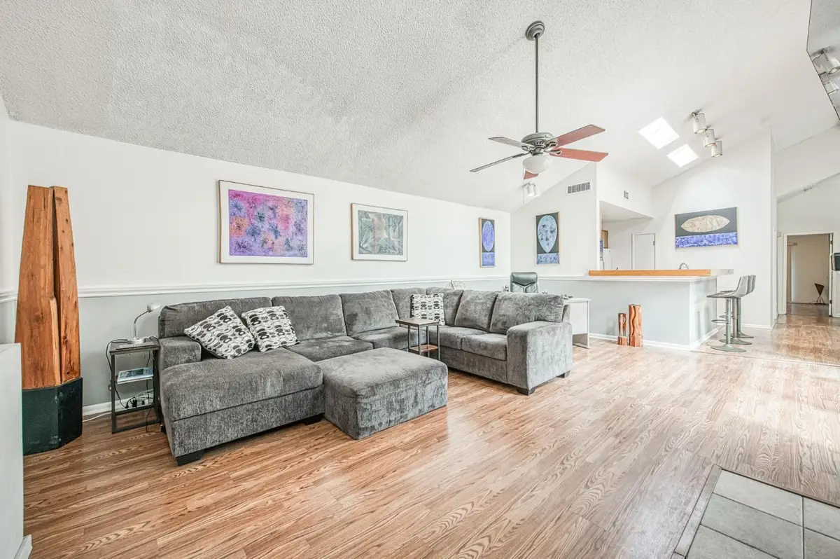 345 Sylmar Avenue, Clovis, CA 93612 - Image #1