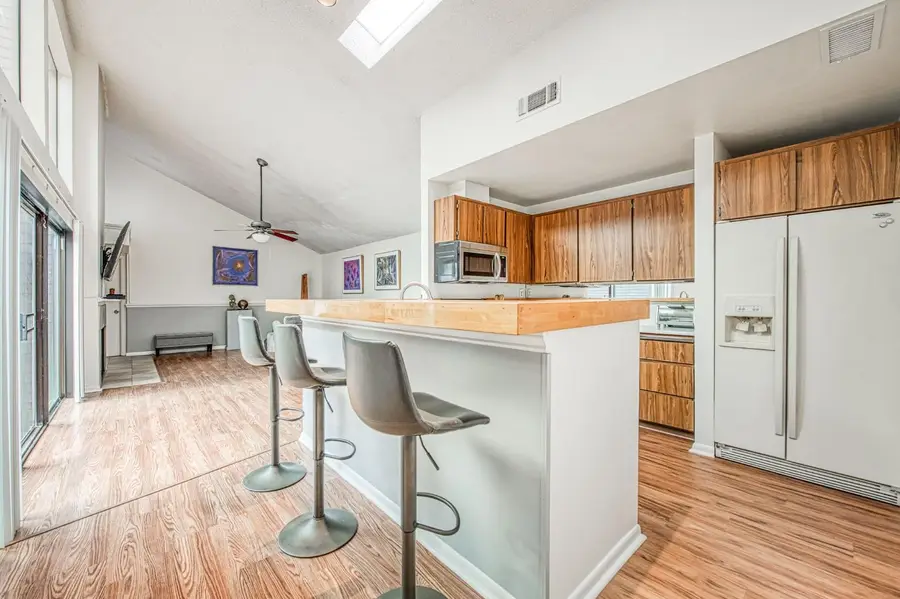 345 Sylmar Avenue, Clovis, CA 93612 - Image #3