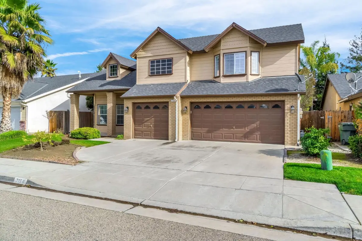 7164 N Mitre Avenue, Fresno, CA 93722 - Image #1