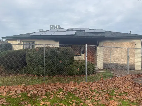 23 E Strother Avenue, Fresno, CA 93706