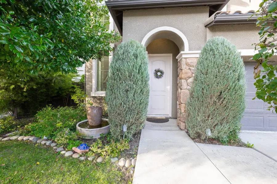 1634 E Autumn Sage Avenue, Fresno, CA 93730 - Image #2