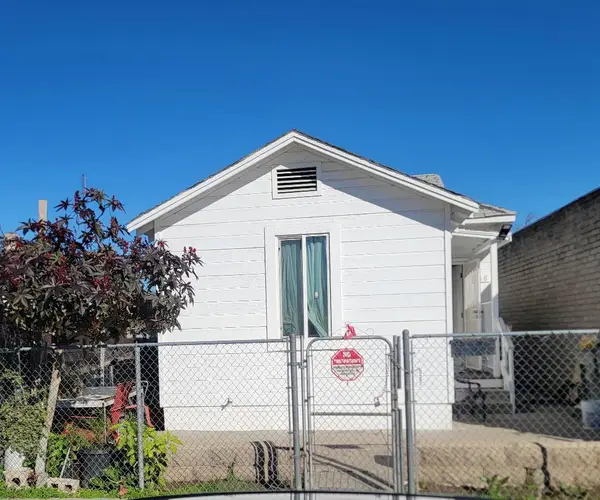 148 E Street, Fresno, CA 93706