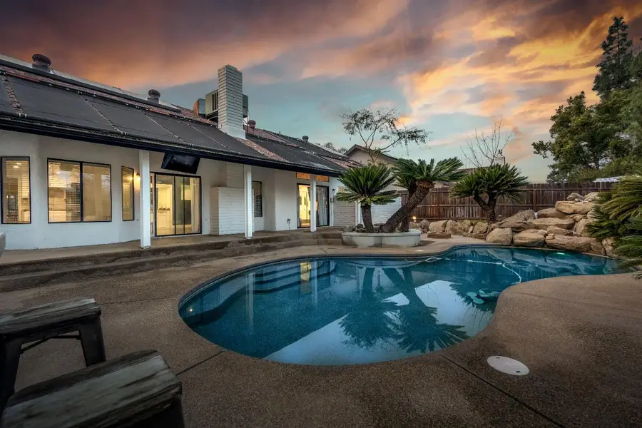 7550 N 6th Street, Fresno, CA 93720 - Image #2