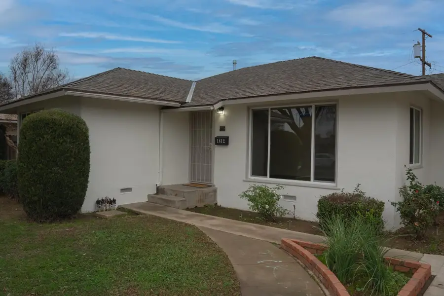 1812 W Bellaire Way, Fresno, CA 93705 - Image #3