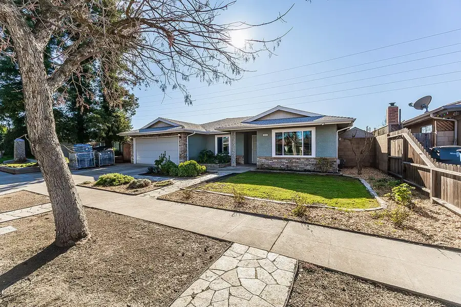 5840 E Illinois Avenue, Fresno, CA 93727 - Image #3