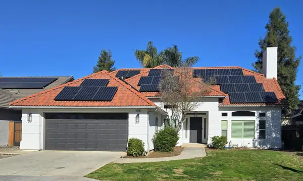 2230 E Ryan Avenue, Fresno, CA 93720