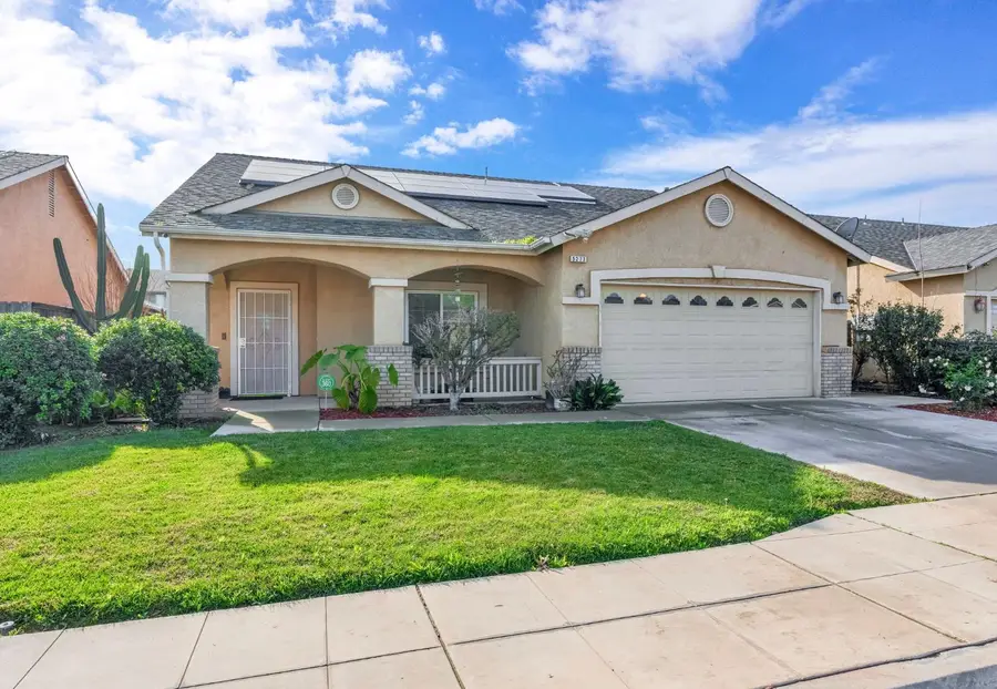 5273 W Norwich Avenue, Fresno, CA 93722 - Image #3