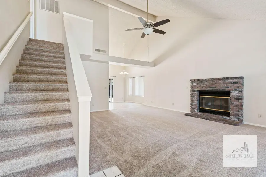 8840 N Barton Avenue, Fresno, CA 93720 - Image #2