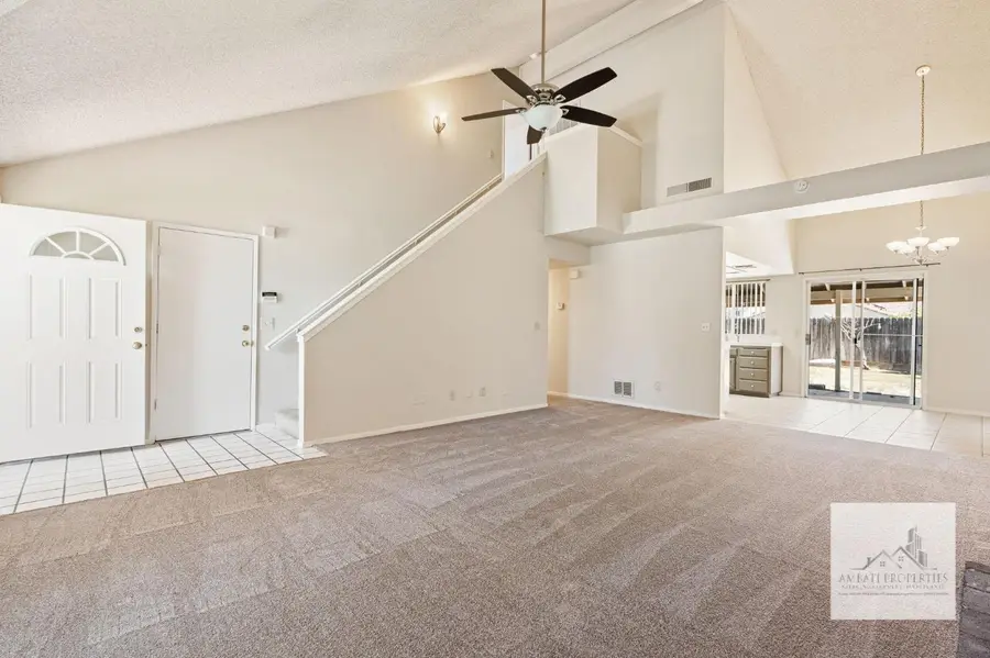 8840 N Barton Avenue, Fresno, CA 93720 - Image #3