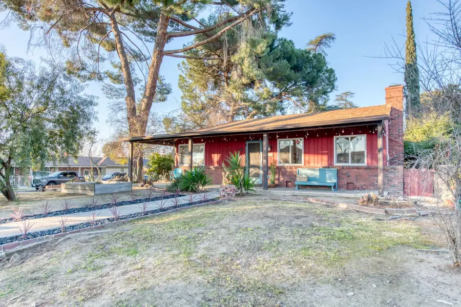 105 Clinton, Fresno, CA 93704 - Image #2