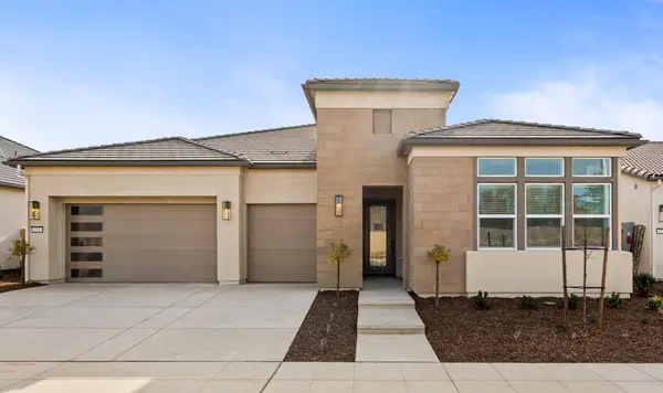 1584 Heirloom Avenue, Clovis, CA 93619