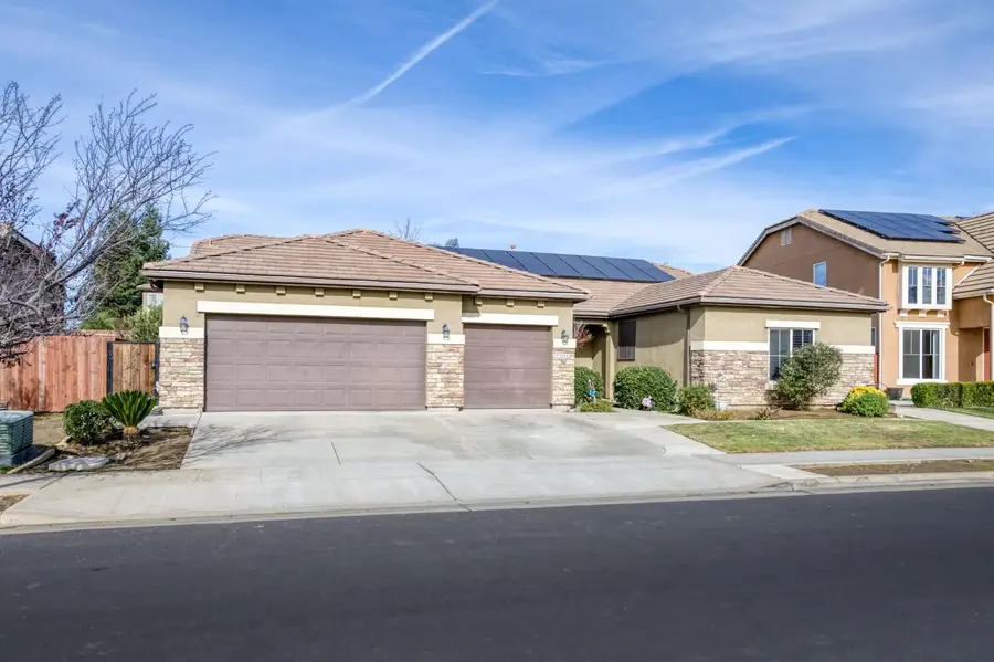 3129 3129 Ashcroft Avenue, Clovis, CA 93619 - Image #3