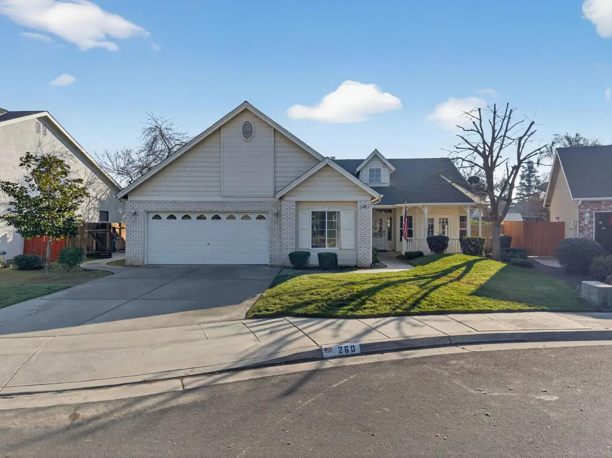 260 W Loyola Avenue, Clovis, CA 93619 - Image #1