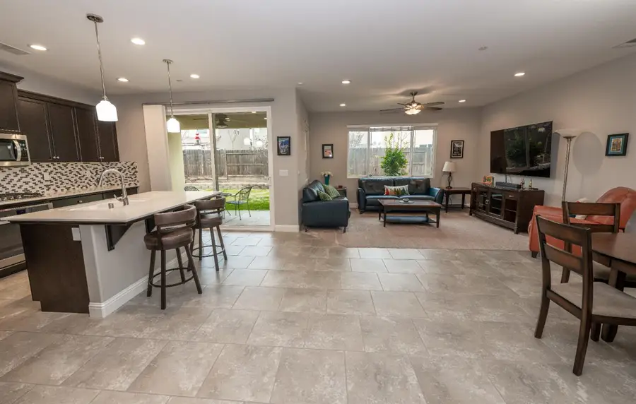 3537 Lincoln Avenue, Clovis, CA 93619 - Image #2