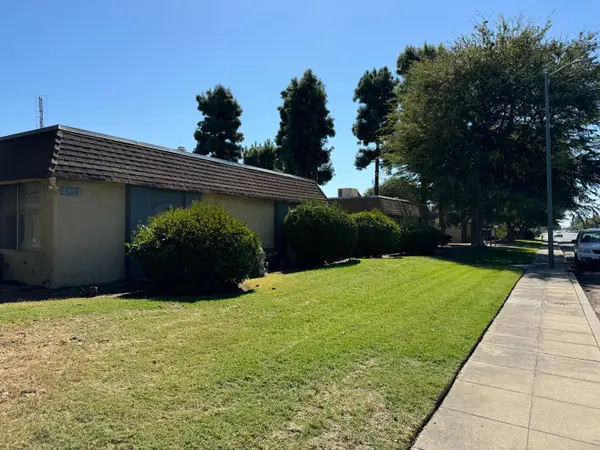 461 Minnewawa Avenue #103, Clovis, CA 93612
