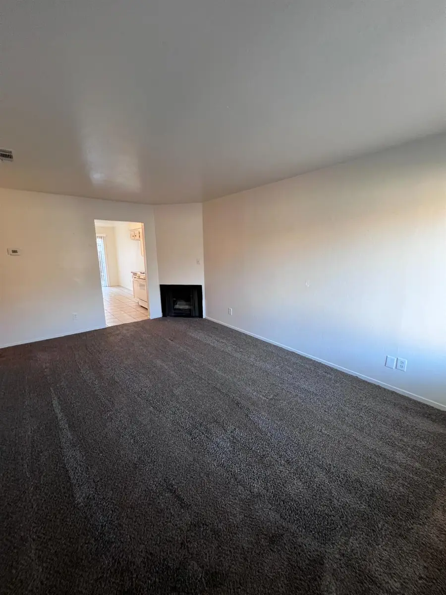 461 Minnewawa Avenue #103, Clovis, CA 93612 - Image #3