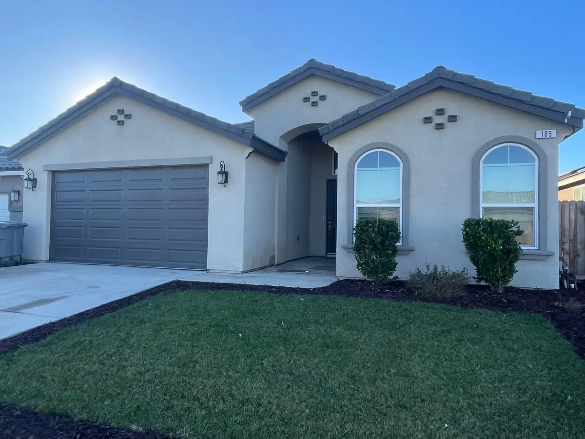 105 N Walnut Ave, Kerman, CA 93630 - Image #1