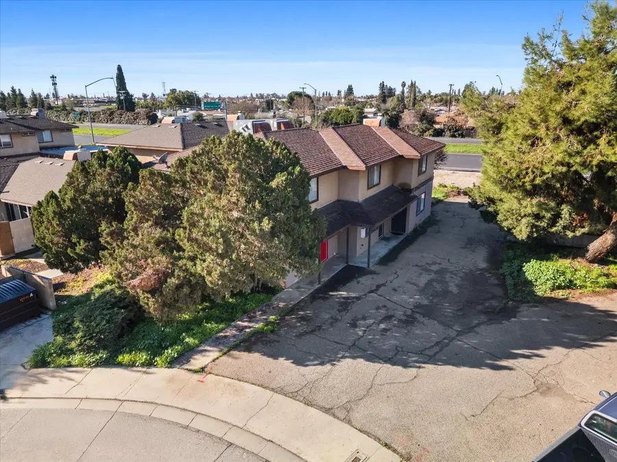 1081 Stonegate Cove Drive, Porterville, CA 93257 - Image #3