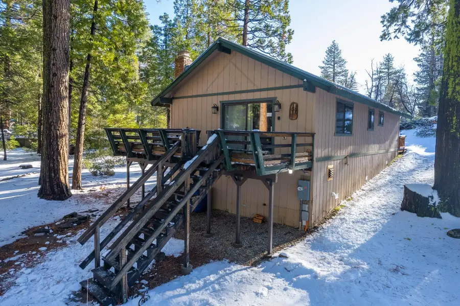42488 Rock Ledge Road, Shaver Lake, CA 93664 - Image #2