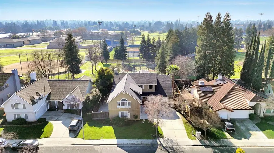 2034 Wrenwood Avenue, Clovis, CA 93611 - Image #3