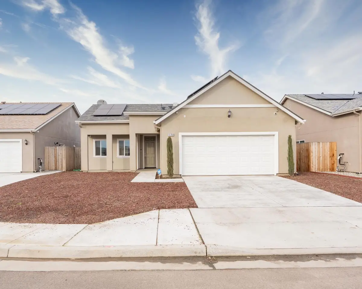 13760 Larkspur Way, Armona, CA 93202 - #1