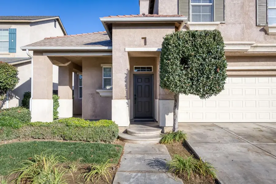 673 W Fontaine Lane, Clovis, CA 93619 - Image #3