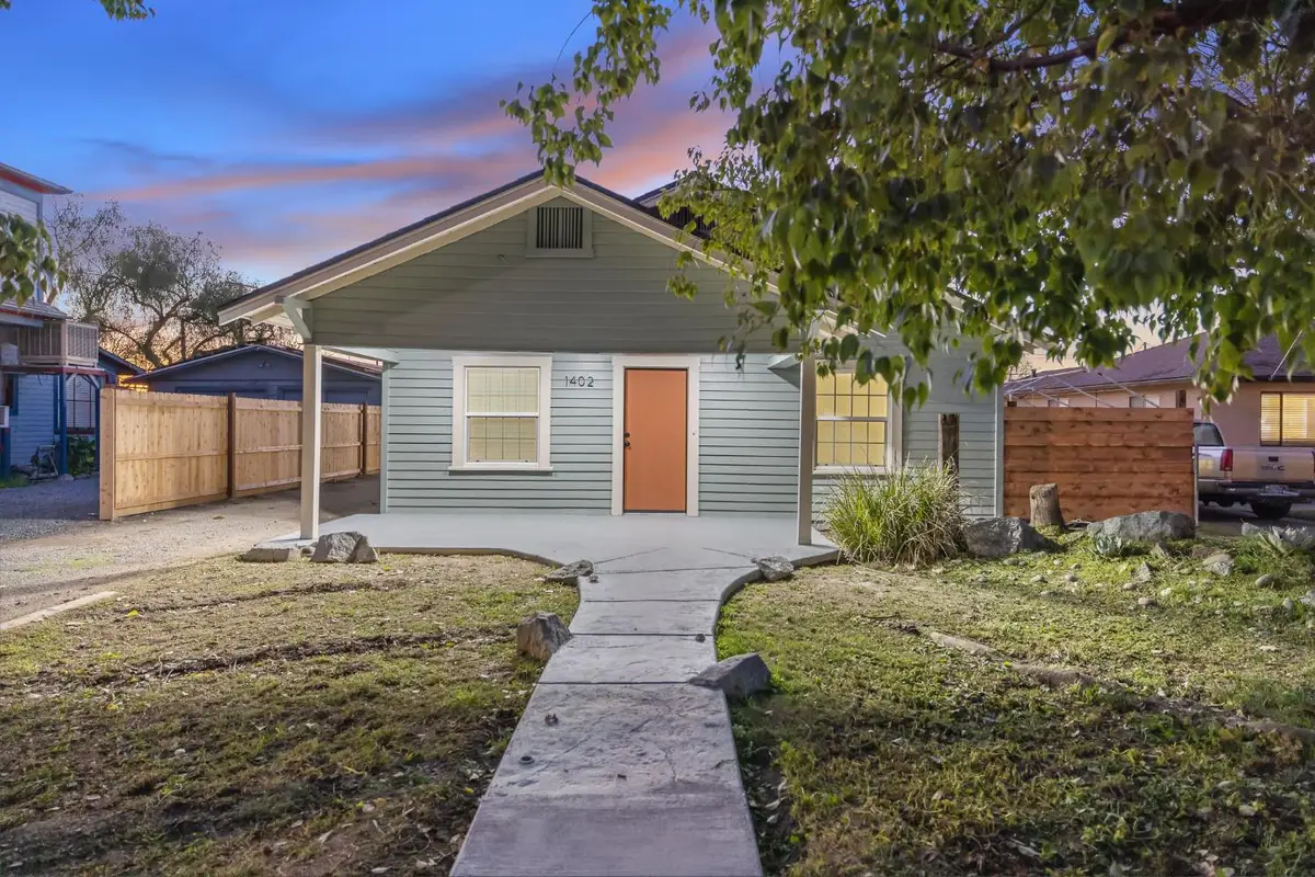 1402 Middleton Street, Hanford, CA 93230 - #1