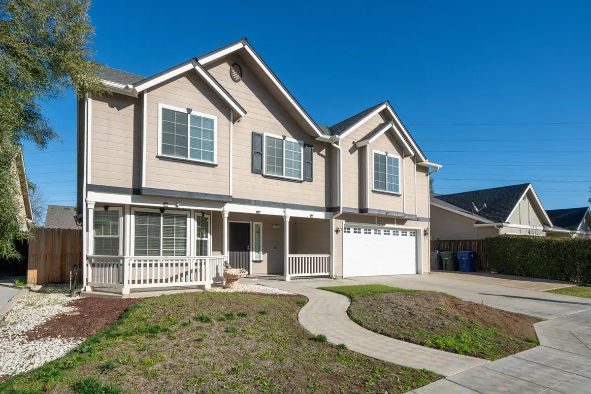 4774 W Oswego Avenue, Fresno, CA 93722 - Image #1
