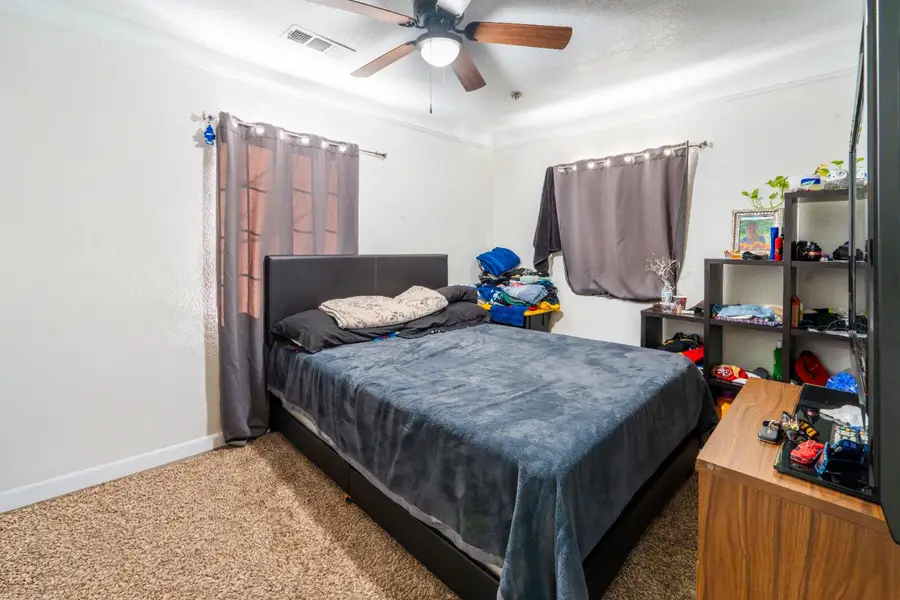 1413 W Fountain Way, Fresno, CA 93705 - Image #2