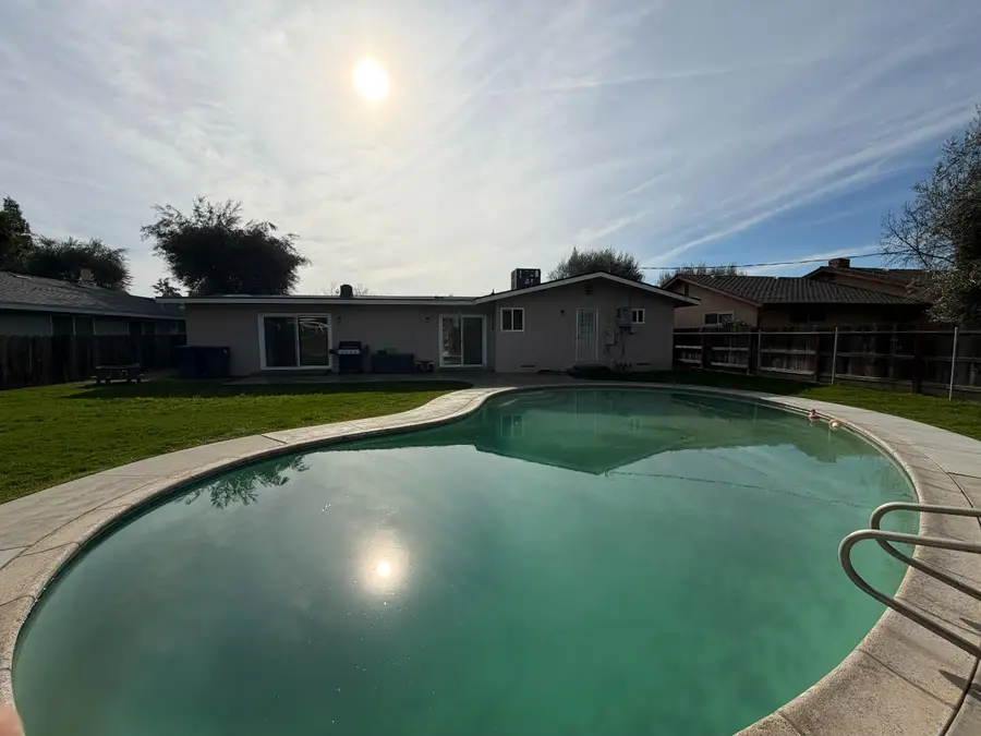 1237 De Cesari Avenue, Madera, CA 93637 - #2