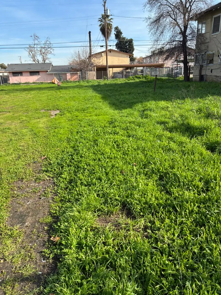 266 N Effie, Fresno, CA 93710 - Image #2