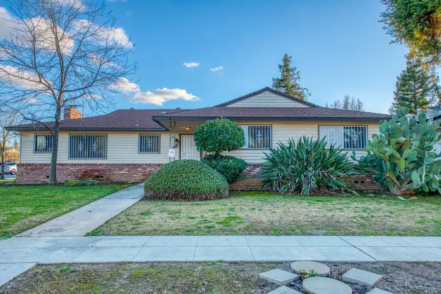 1567 E Mesa Avenue, Fresno, CA 93710 - Image #2