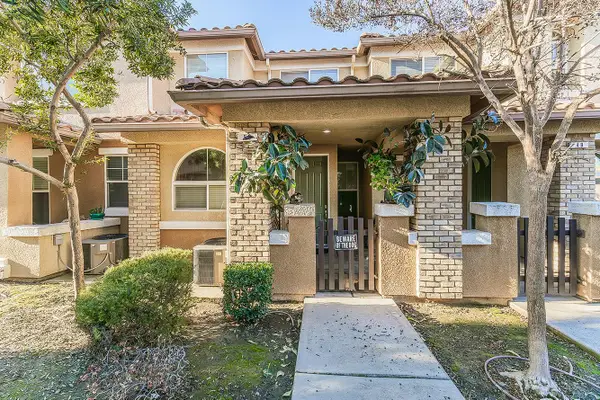 1146 W Walter Avenue #50, Fowler, CA 93625