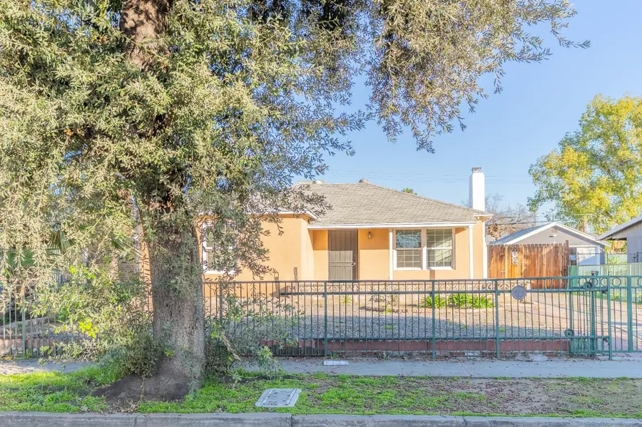 1584 N Carruth Avenue, Fresno, CA 93728 - Image #2
