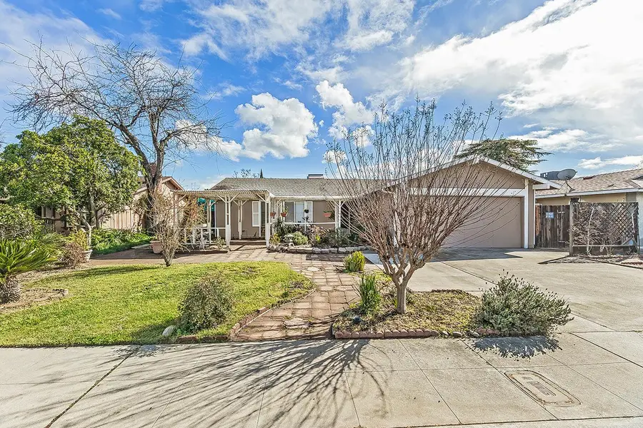 3025 Timmy Avenue, Clovis, CA 93612 - #3