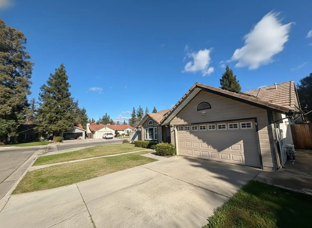 6132 N Wheeler Avenue, Fresno, CA 93722 - Image #1