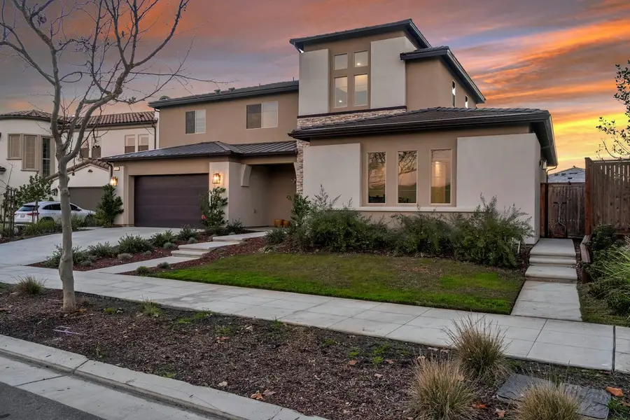 1048 Treasure Hills Drive, Madera, CA 93636 - Image #3