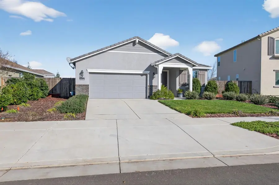 2431 Creekview Drive, Merced, CA 95340 - Image #2