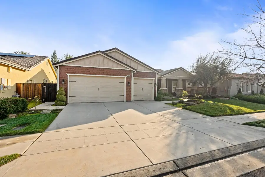 1979 N Nicolette Avenue, Clovis, CA 93619 - Image #2